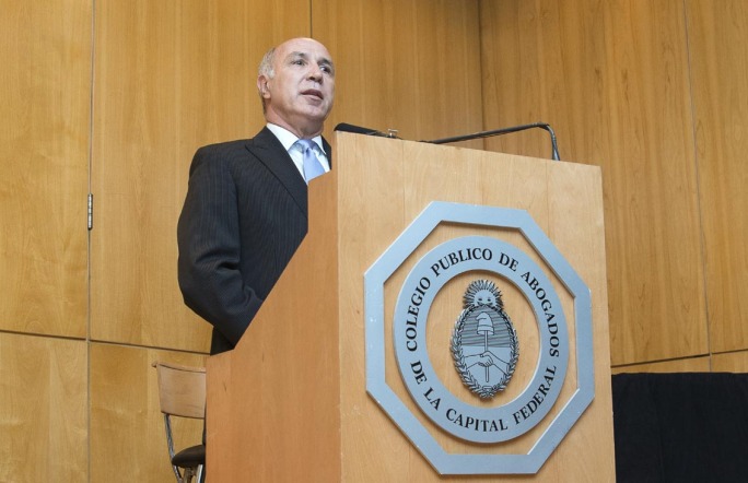 Lorenzetti disertó en el Colegio Público de Abogados de la Capital Federal sobre el Código Civil y Comercial