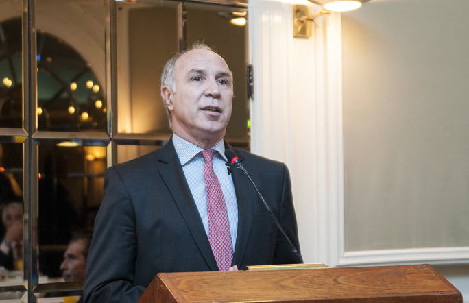 Lorenzetti disertó sobre la “seguridad jurídica en los contratos del nuevo Código Civil y Comercial”